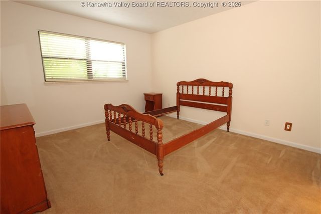 1302 Hunters Ridge Road, Charleston, WV 25314