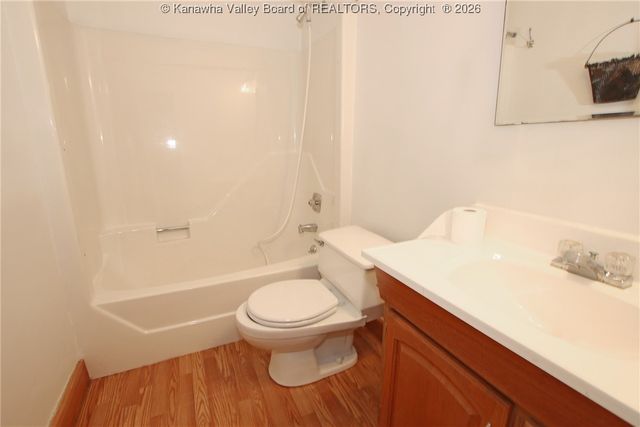 1302 Hunters Ridge Road, Charleston, WV 25314