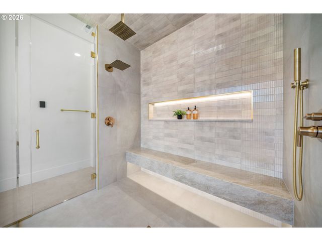 1409 Nw 158TH St, Vancouver, WA 98685