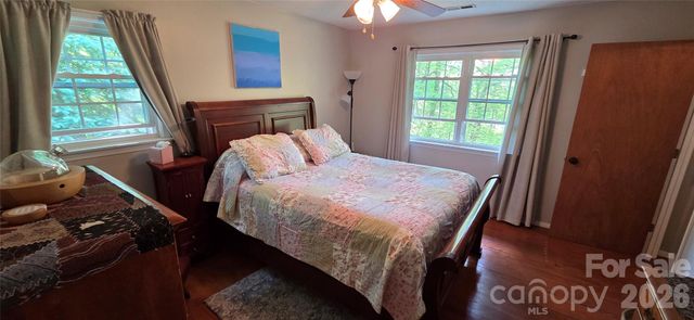 140 Elijah Hall Road, Black Mountain, NC 28711