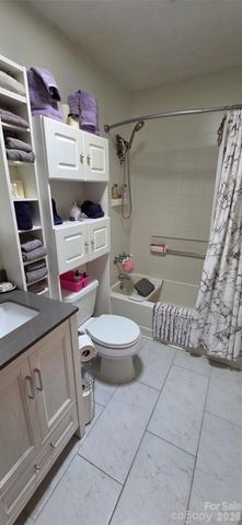 140 Elijah Hall Road, Black Mountain, NC 28711