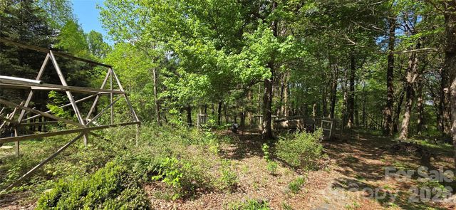 140 Elijah Hall Road, Black Mountain, NC 28711
