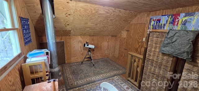 140 Elijah Hall Road, Black Mountain, NC 28711