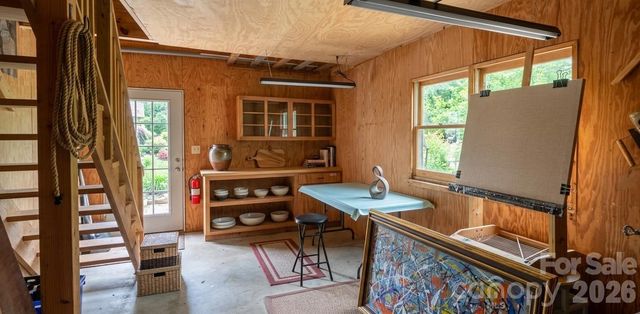 140 Elijah Hall Road, Black Mountain, NC 28711