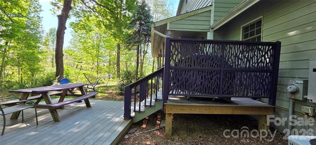 140 Elijah Hall Road, Black Mountain, NC 28711