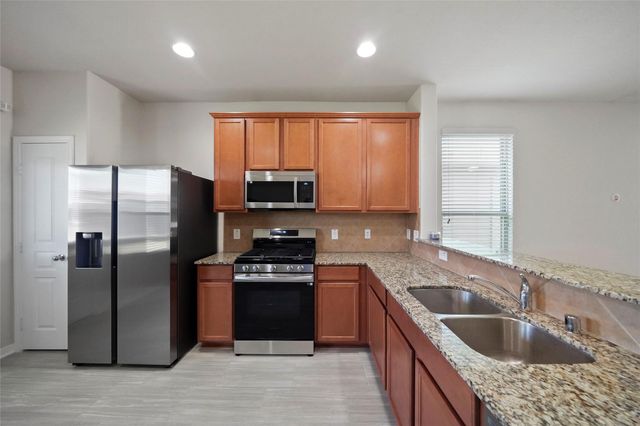2719 Skyview Long Drive, Houston, TX 77047