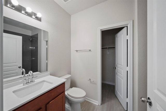 2719 Skyview Long Drive, Houston, TX 77047