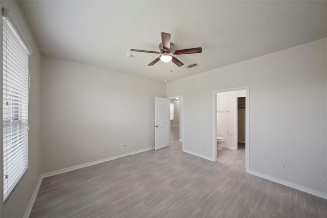 2719 Skyview Long Drive, Houston, TX 77047
