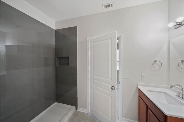 2719 Skyview Long Drive, Houston, TX 77047