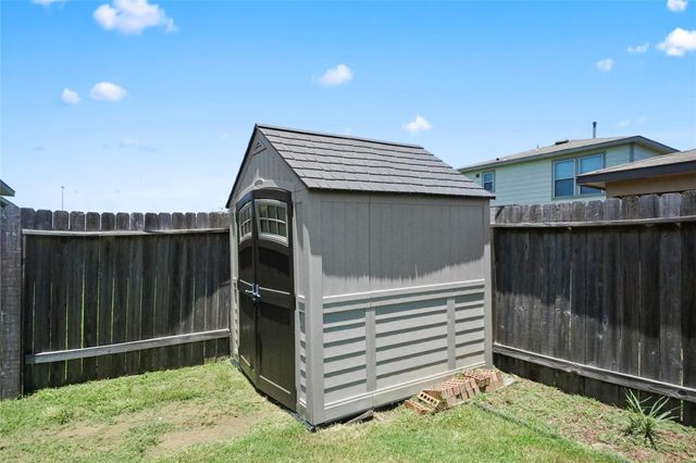2719 Skyview Long Drive, Houston, TX 77047