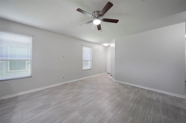 2719 Skyview Long Drive, Houston, TX 77047