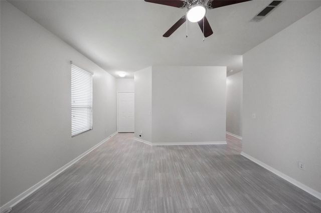 2719 Skyview Long Drive, Houston, TX 77047