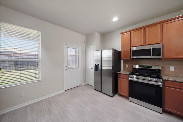 2719 Skyview Long Drive, Houston, TX 77047