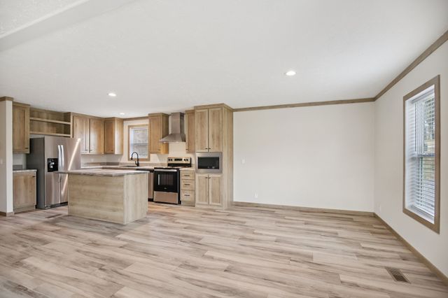 1575 Wixtown Rd, Westmoreland, TN 37186