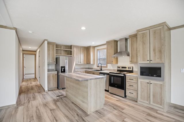 1575 Wixtown Rd, Westmoreland, TN 37186