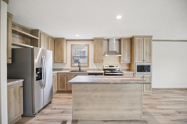 1575 Wixtown Rd, Westmoreland, TN 37186