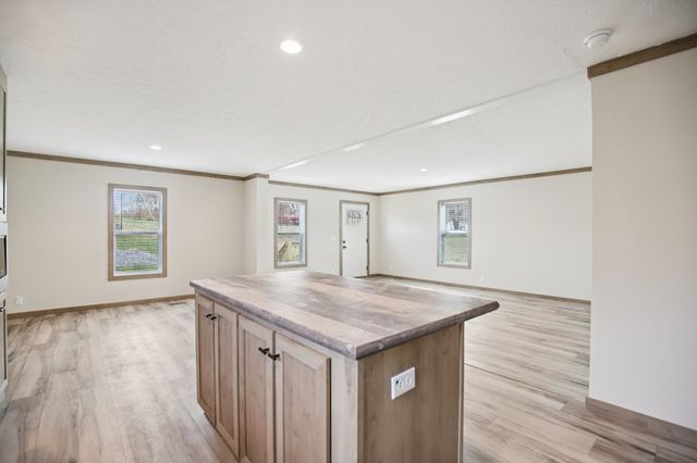 1575 Wixtown Rd, Westmoreland, TN 37186