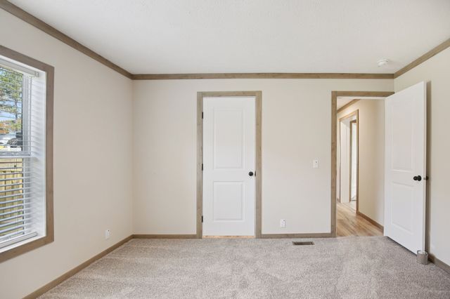 1575 Wixtown Rd, Westmoreland, TN 37186