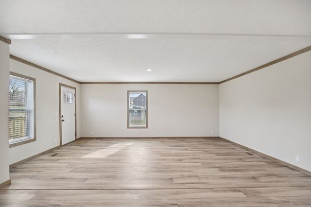 1575 Wixtown Rd, Westmoreland, TN 37186