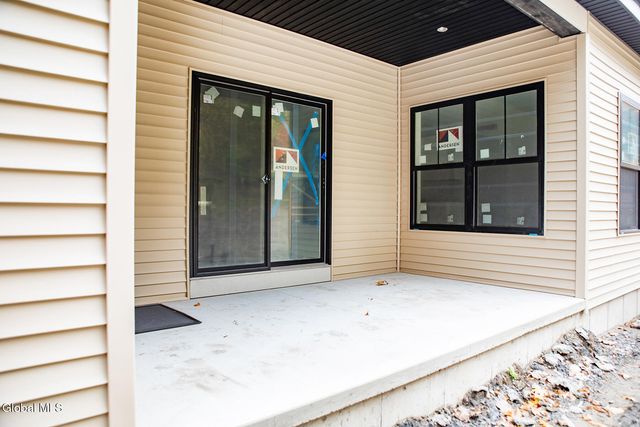 133 Hetcheltown Road, Glenville, NY 12302