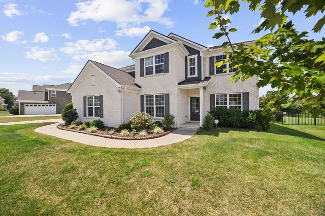 2076 Autry Dr, Nolensville, TN 37135