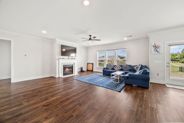 2076 Autry Dr, Nolensville, TN 37135