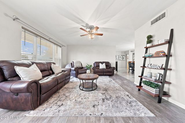 922 S Ember Circle, Mesa, AZ 85208
