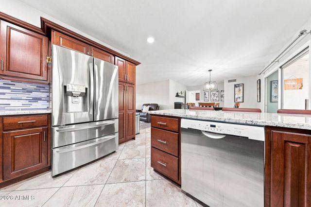 922 S Ember Circle, Mesa, AZ 85208