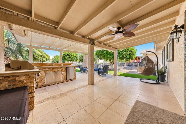 922 S Ember Circle, Mesa, AZ 85208