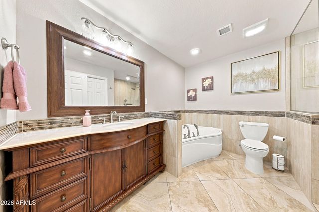 922 S Ember Circle, Mesa, AZ 85208