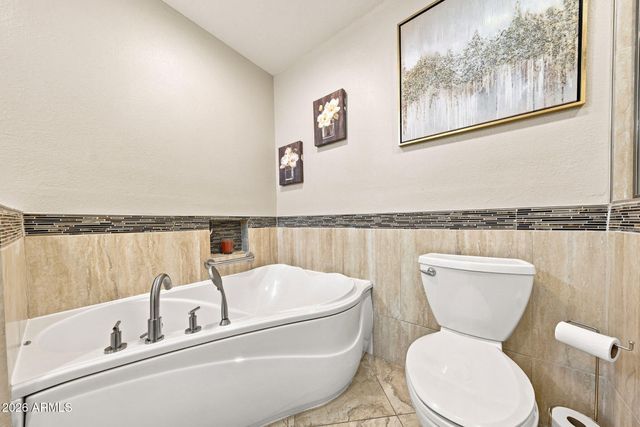 922 S Ember Circle, Mesa, AZ 85208