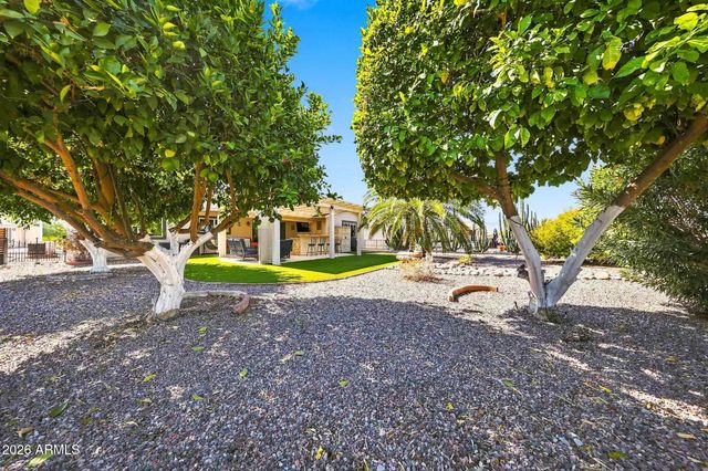 922 S Ember Circle, Mesa, AZ 85208