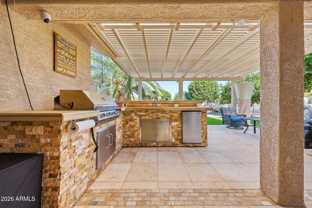 922 S Ember Circle, Mesa, AZ 85208