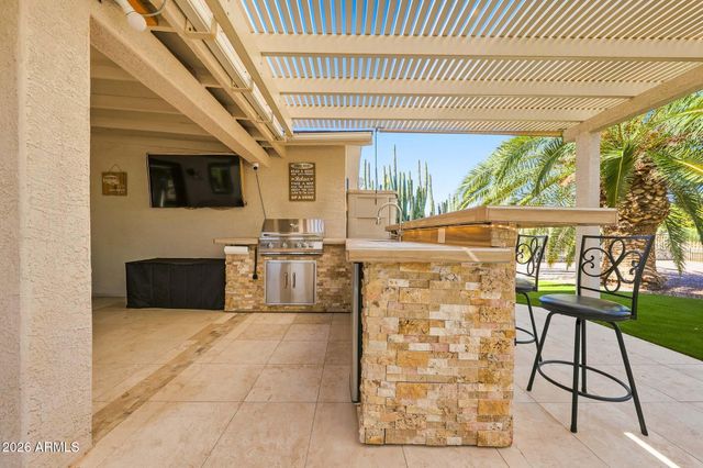922 S Ember Circle, Mesa, AZ 85208