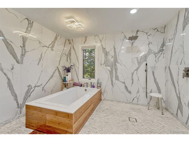 1602 Vickers Dr, Colorado Springs, CO 80918