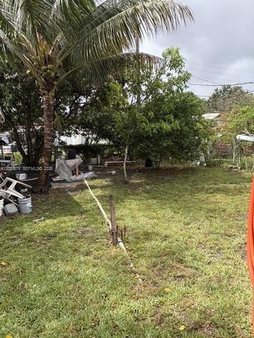 336 E 41st St, Hialeah, FL 33013