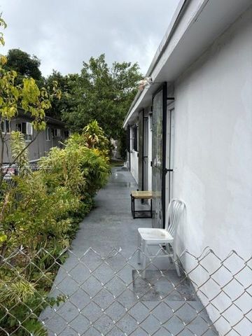 336 E 41st St, Hialeah, FL 33013