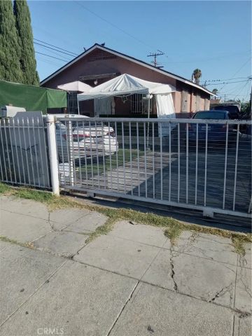 233 W 109th, Los Angeles, CA 90061