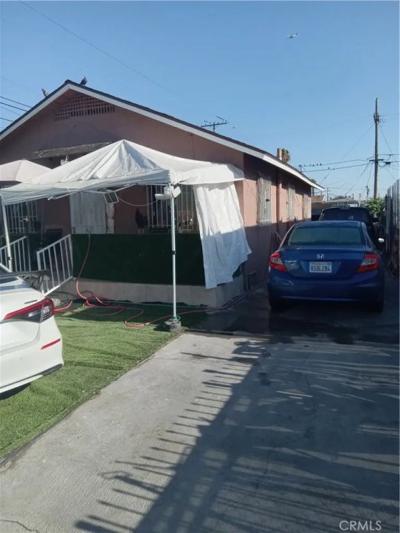 233 W 109th, Los Angeles, CA 90061