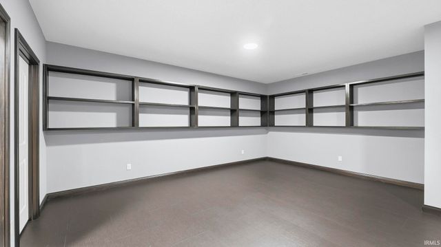 8622 Alamasa Place, Fort Wayne, IN 46835