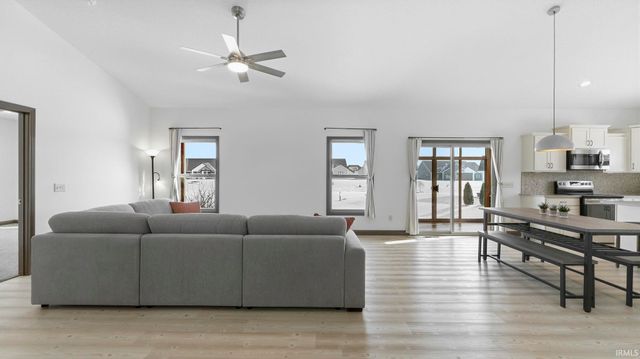 8622 Alamasa Place, Fort Wayne, IN 46835