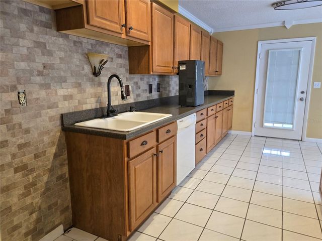 19 SPRING DR PLACE, Ocala, FL 34472