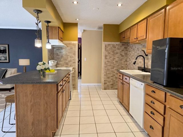 19 SPRING DR PLACE, Ocala, FL 34472