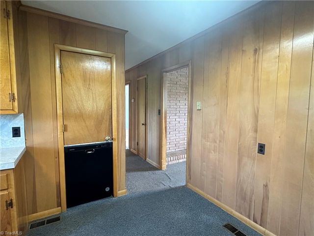 87 Oak Ridge Road, Cana, VA 24317