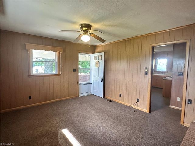 87 Oak Ridge Road, Cana, VA 24317