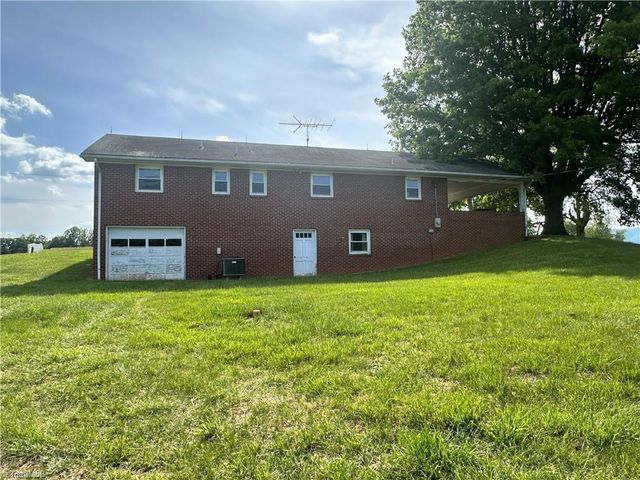 87 Oak Ridge Road, Cana, VA 24317