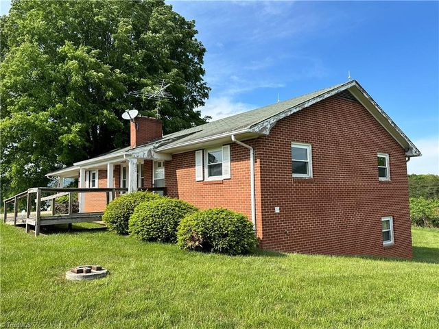 87 Oak Ridge Road, Cana, VA 24317