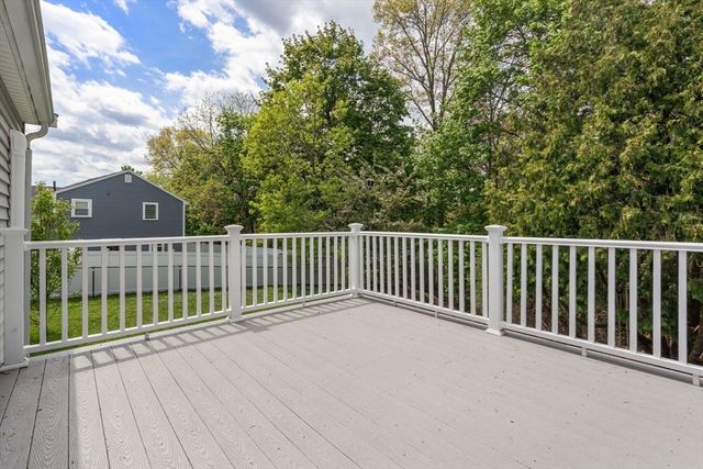8 Sunset Drive, Framingham, MA 01701