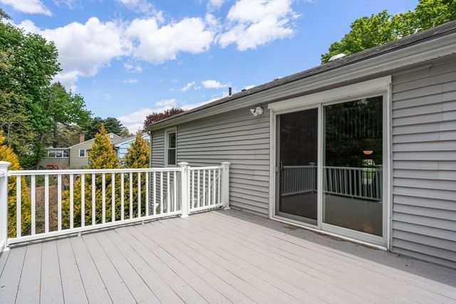 8 Sunset Drive, Framingham, MA 01701