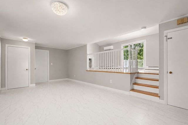 8 Sunset Drive, Framingham, MA 01701